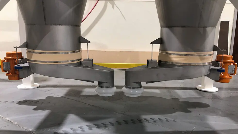 Flex Fittings on Vibratory Feeder Flexible Rubber Sleeve Connectors on Vibratory Feeder